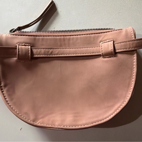 Universal Thread Pink Crossbody Bag - Picture 3 of 10